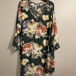 Boutique plus size 3/4 sleeve dress.